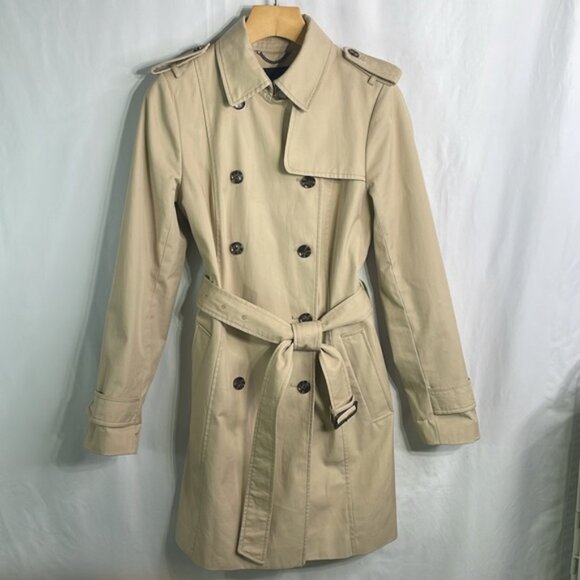 Banana republic classic tan trenchcoat - Picture 2 of 10